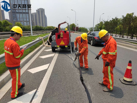 Mastic modifié bitumeux de toit de bitume de route bétonnée de mastic de fente de route pour l'asphalte